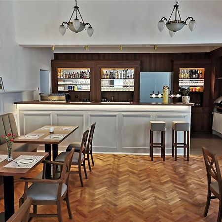 Hotel Svycarsky Dum Sneznik Luaran gambar