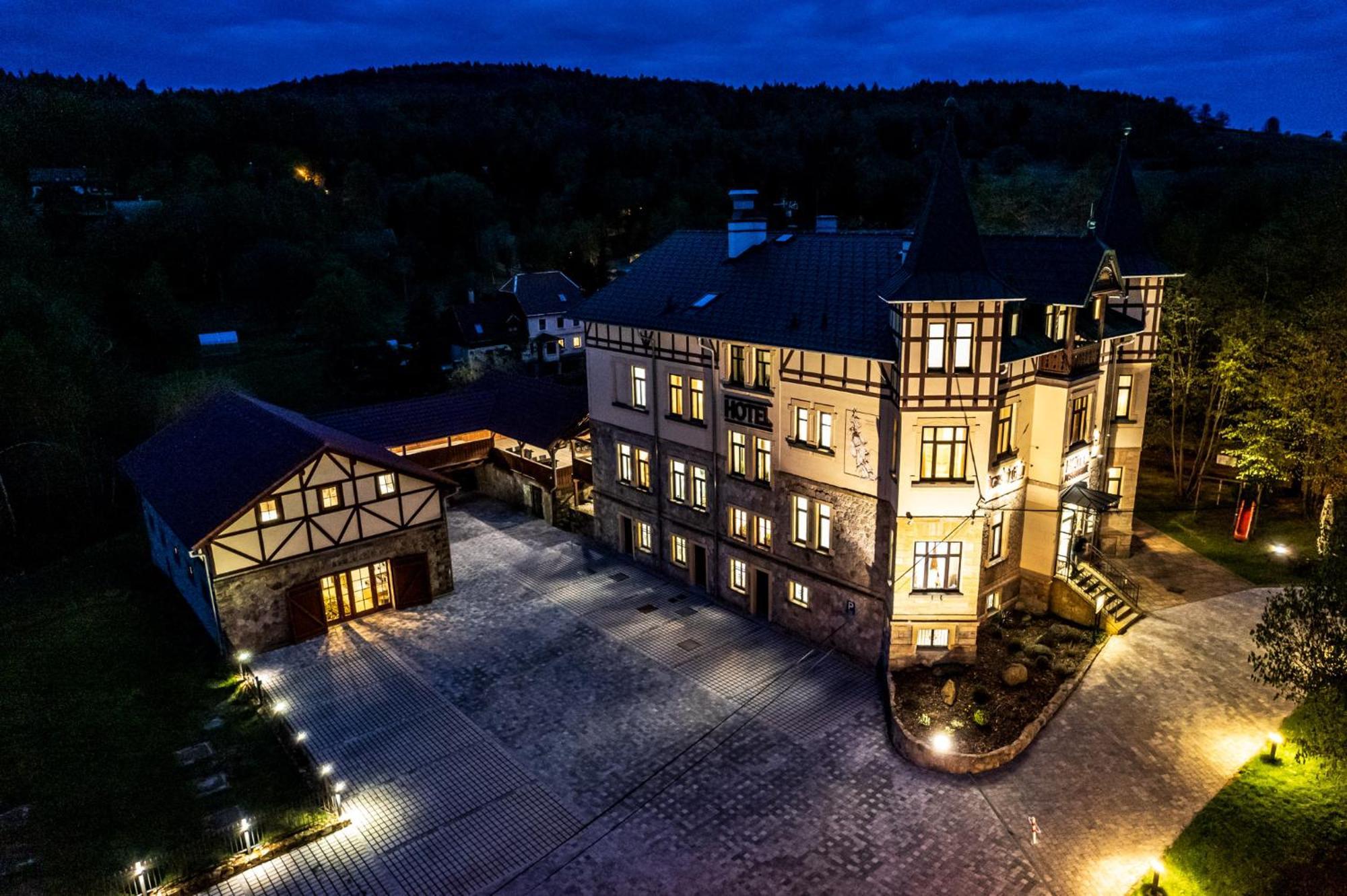 Hotel Svycarsky Dum Sneznik Luaran gambar