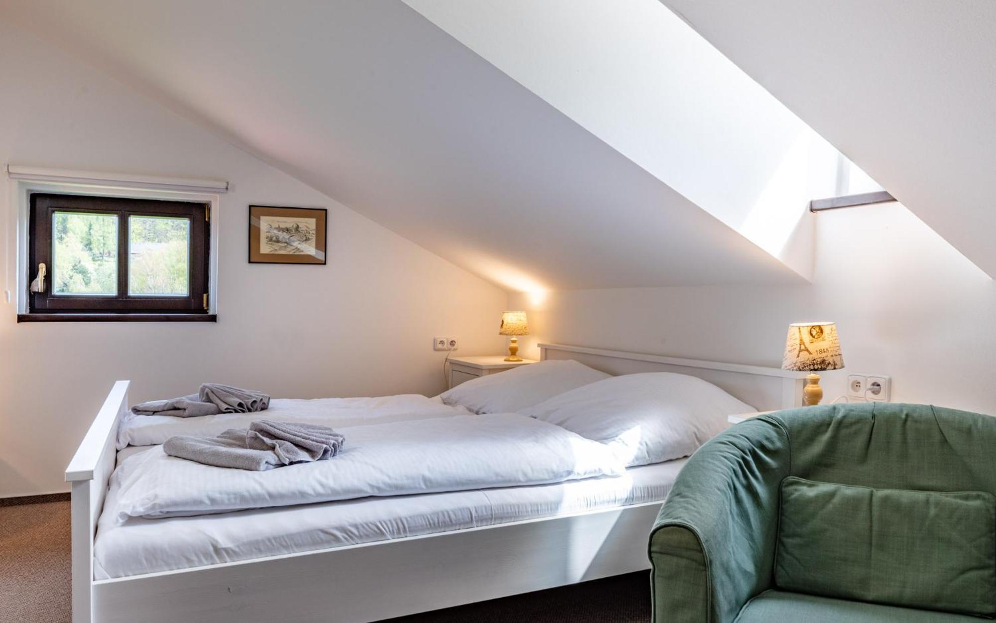 Hotel Svycarsky Dum Sneznik Bilik gambar