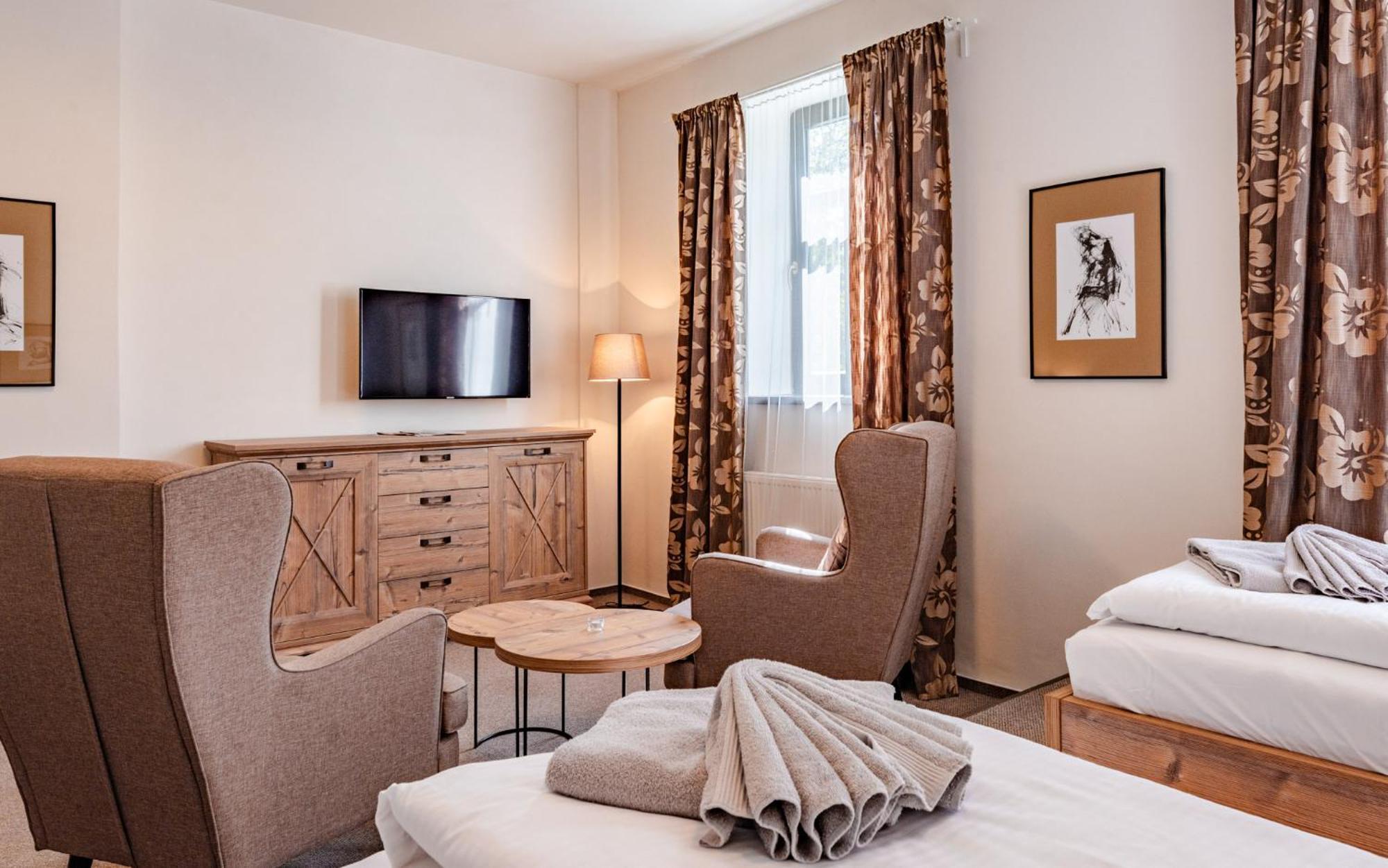Hotel Svycarsky Dum Sneznik Bilik gambar
