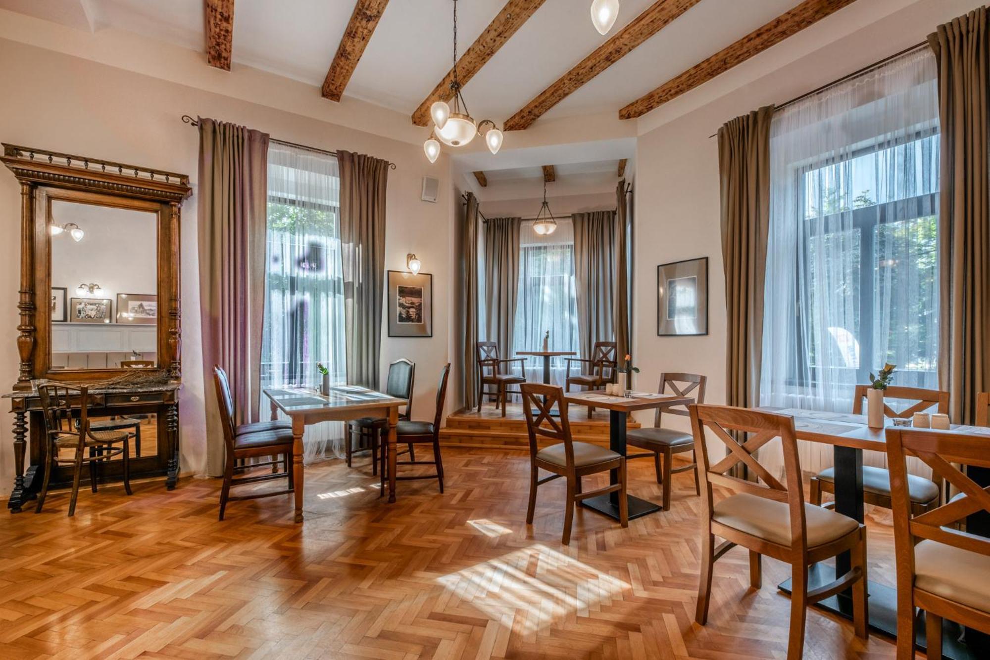 Hotel Svycarsky Dum Sneznik Luaran gambar