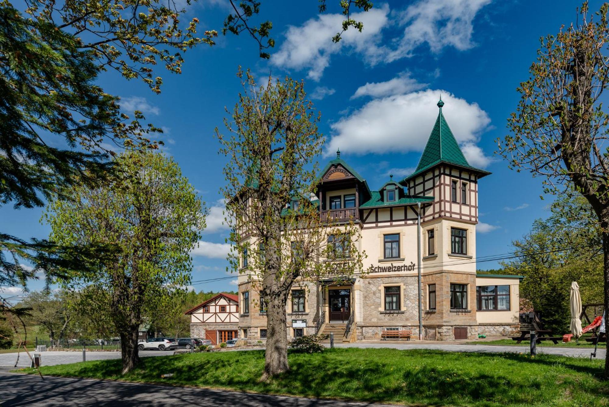 Hotel Svycarsky Dum Sneznik Luaran gambar